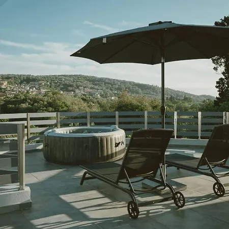 Di La Appartamento Gardeládes